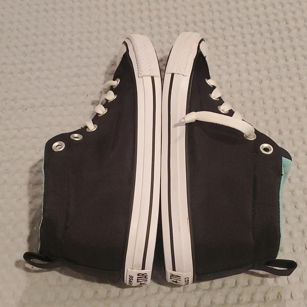 Converse Allstar  sneakers size 6 preowned (#14)